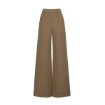 Model facing front – deeda pant