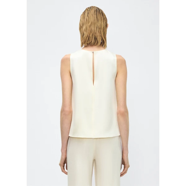 P25 collection: Crafted from luxurious double-face silk charmeuse