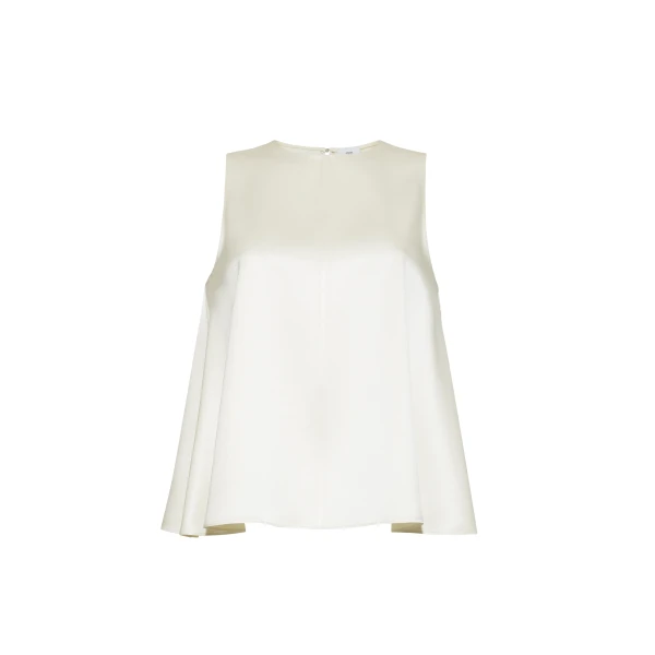 Image of model facing front– Elias Top