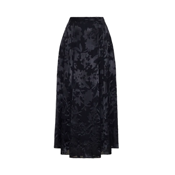 model image facing front– Emi Skirt