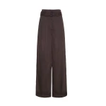 Model facing forward– Jericho Pant