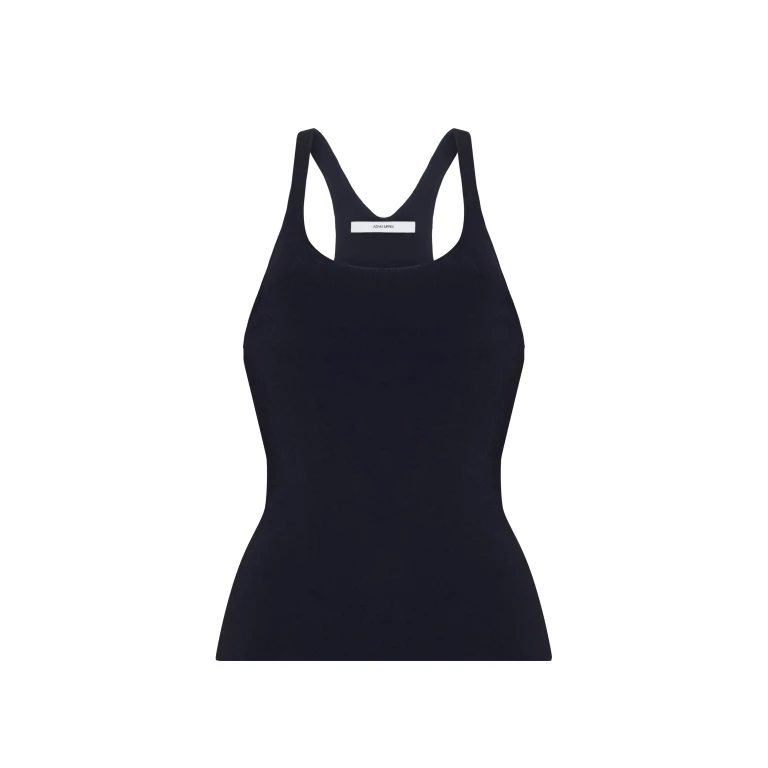 Image of model facing front – Lumii Tank