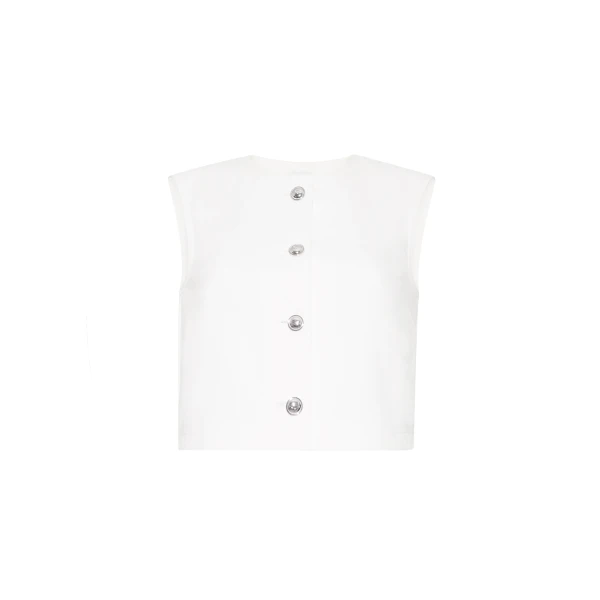 Image of model facing front – remo top