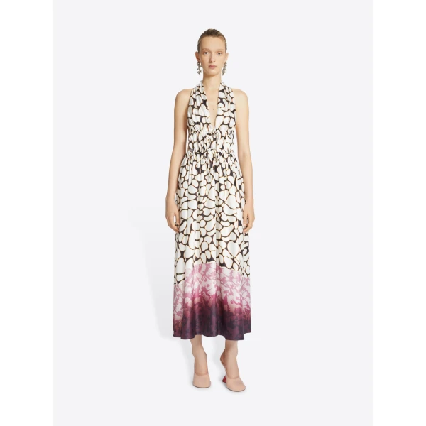with contrast dégradé floral prints.