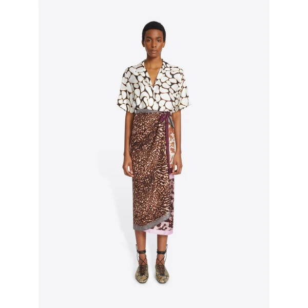 with all-over Shell print.