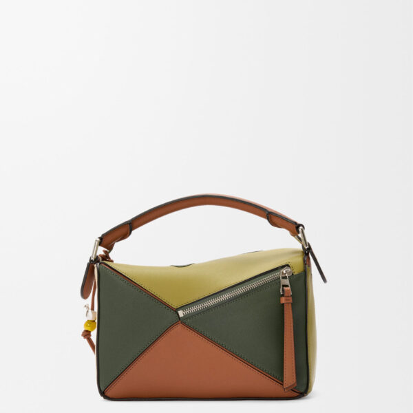 LOEWE Puzzle 10 Paula’s Ibiza Kiwi re-edition bag in classic calfskin, view 5