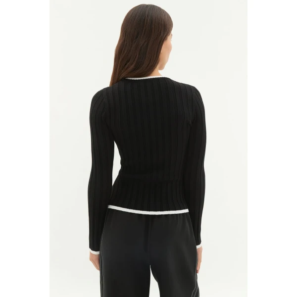 Aje Aus Tops – structured silhouette with raw femininity from Luxury Shoes 