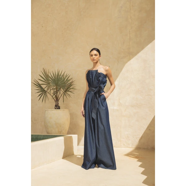 Andres Otalora luxury designer Top with bold silhouette in linen