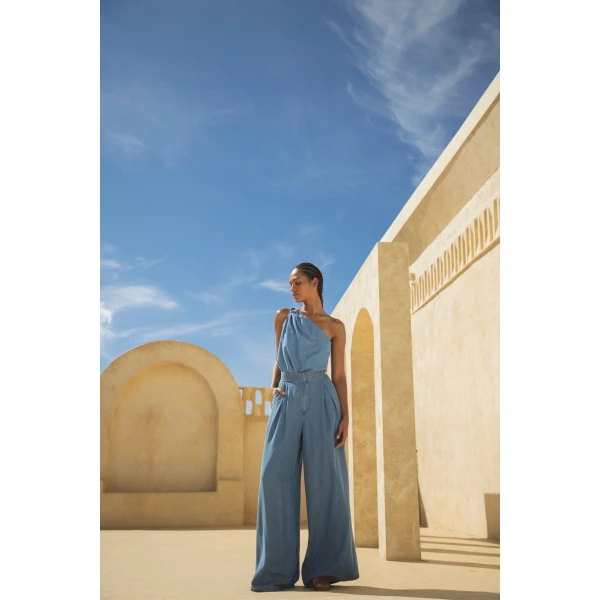 Andres Otalora luxury designer Top with bold silhouette in linen