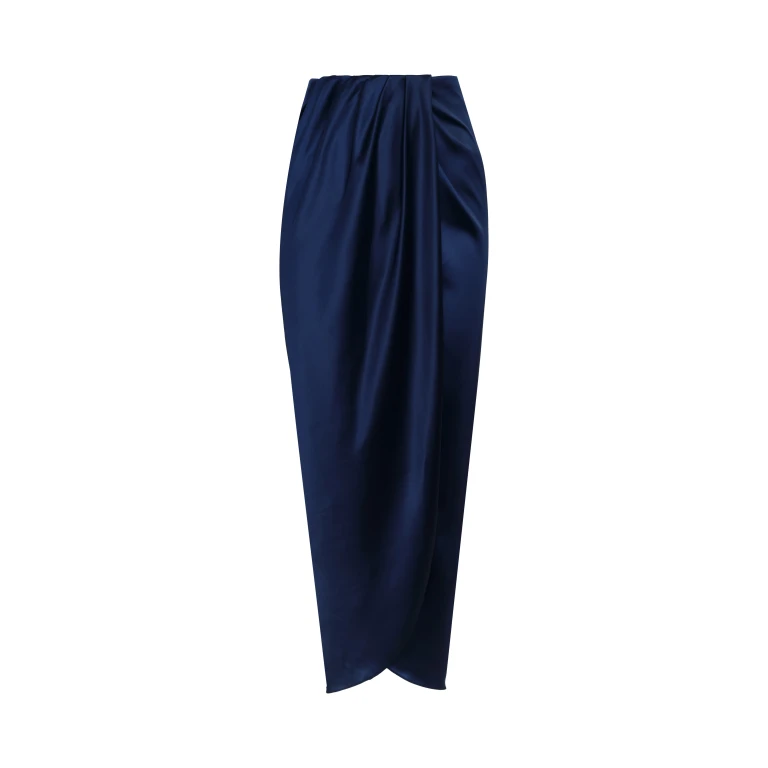 Andres Otalora luxury designer Skit with bold silhouette in linen