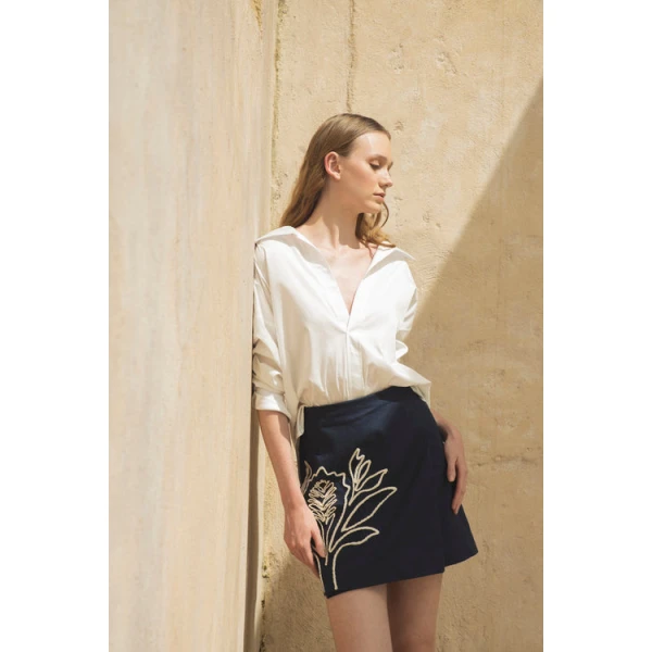 Andres Otalora luxury designer Skit with bold silhouette in linen