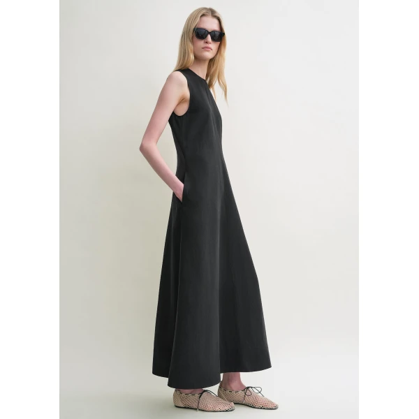 Toteme Dresses with minimalist design at Luxury Shoes 
