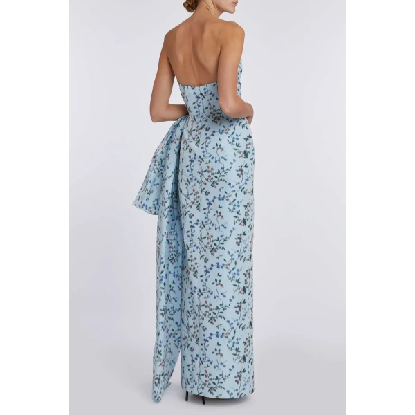 Markarian gowns with romantic neckline and structured silhouette