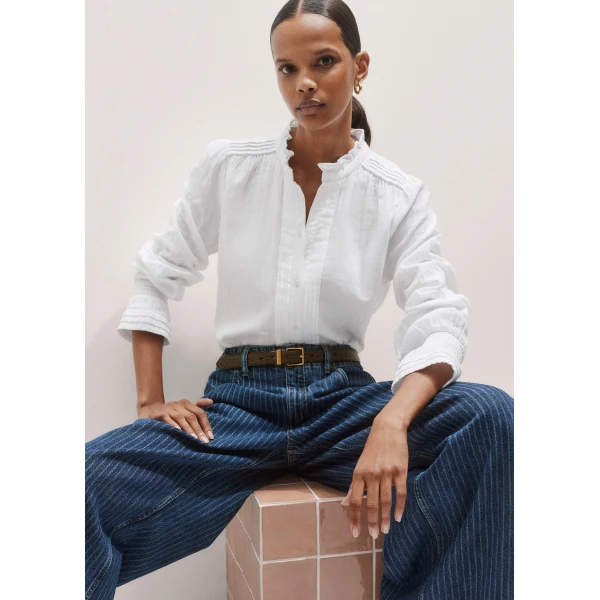 Me + Em Cheesecloth Pleat Detail Blouse – luxury British White in Me and Em exclusively at Luxury Shoes 