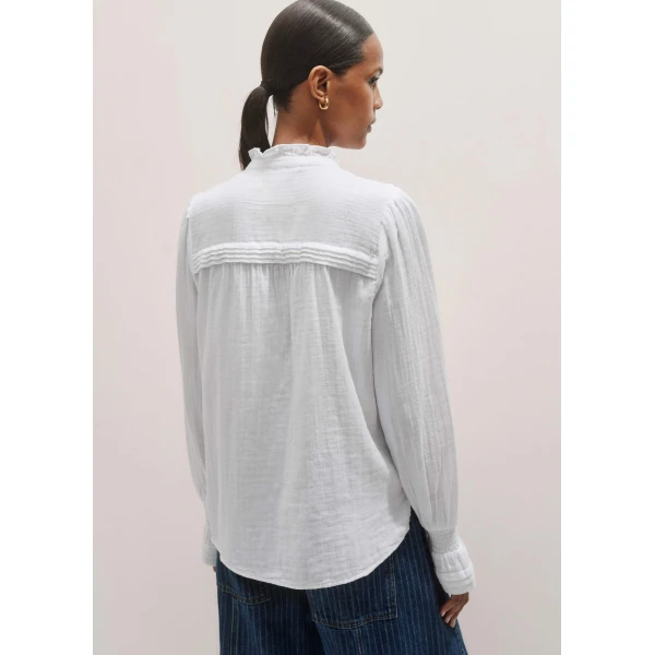 Me and Em Cheesecloth Pleat Detail Blouse – luxury British White in Me and Em exclusively at Luxury Shoes 
