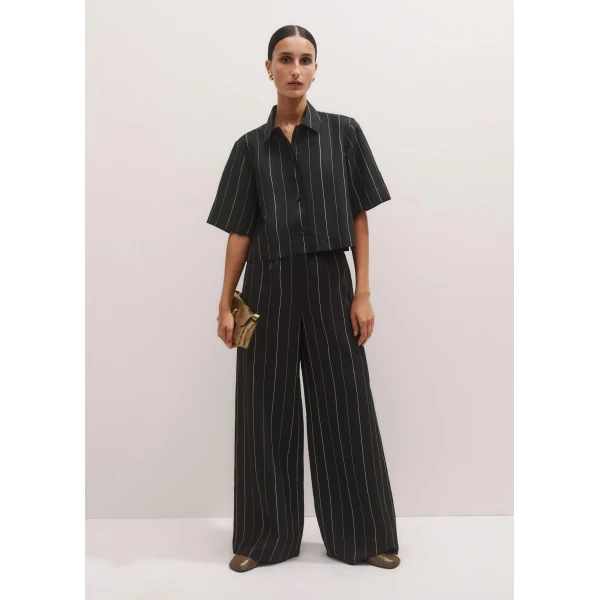 Me + Em Fluid Crop Pinstripe Shirt – luxury British Black in Me and Em exclusively at Luxury Shoes 