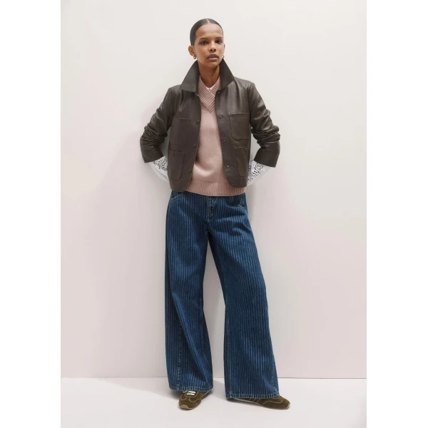 Me and Em Merino Cashmere High V-Neck Knit Vest – luxury British Pink in Me and Em exclusively at Luxury Shoes 