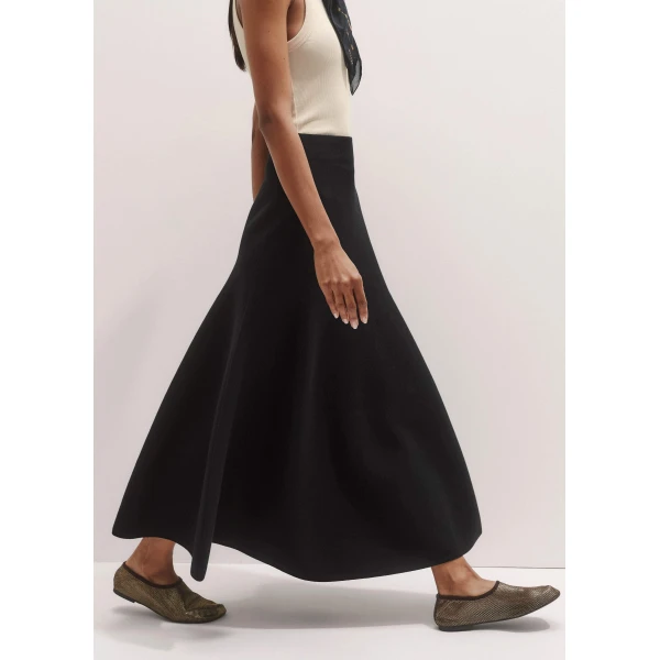 Me + Em Milano Knit Maxi Skirt – luxury British Black in Me and Em exclusively at Luxury Shoes 