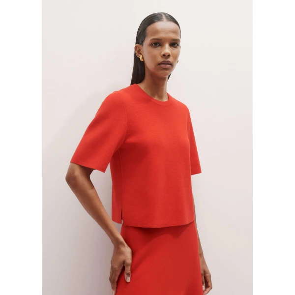 Me and Em Milano Knit Relaxed Tee – luxury British Red in Me and Em exclusively at Luxury Shoes 
