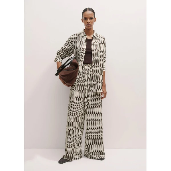 Me + Em Silk Linear Keys Print Oversized Shirt – luxury British Neutrals in Me and Em exclusively at Luxury Shoes 