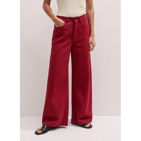 Me + Em Slouchy Long-Length Jean – luxury British Red in Me and Em exclusively at Luxury Shoes 