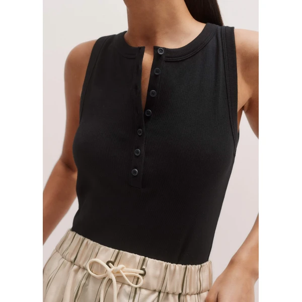 Me + Em Ultimate Button Down Rib Vest – luxury British Black in Me and Em exclusively at Luxury Shoes 