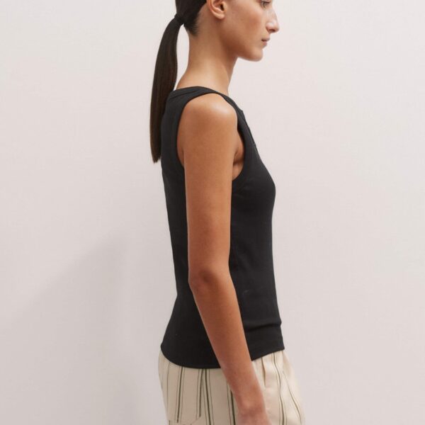Me + Em Ultimate Button Down Rib Vest – luxury British Black in Me and Em exclusively at Luxury Shoes 