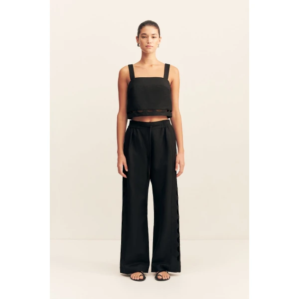Elasticated pant with scallop cut out detail in black in a premium linen blend.