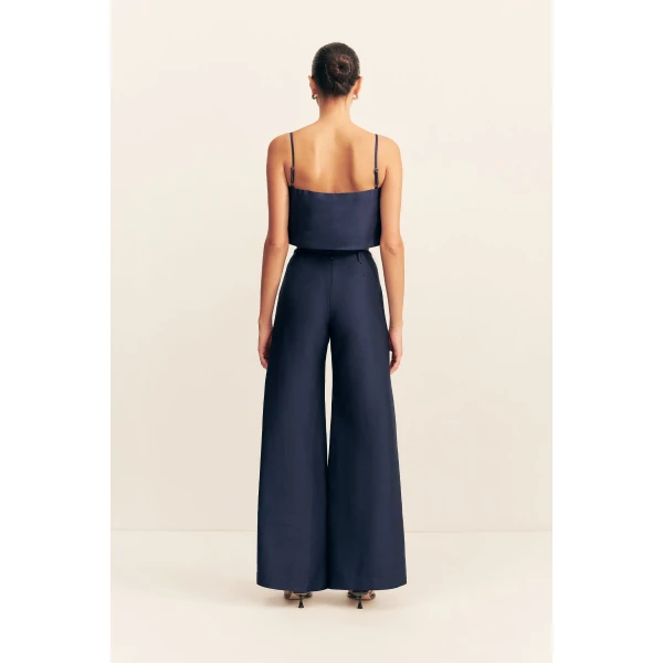 Belted pant with pintuck detail in midnight in a luxurious cotton sateen blend.