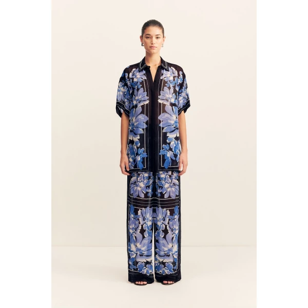 Drawstring pant in the Bluewing Mosaic print in a light weight semi-sheer georgette.