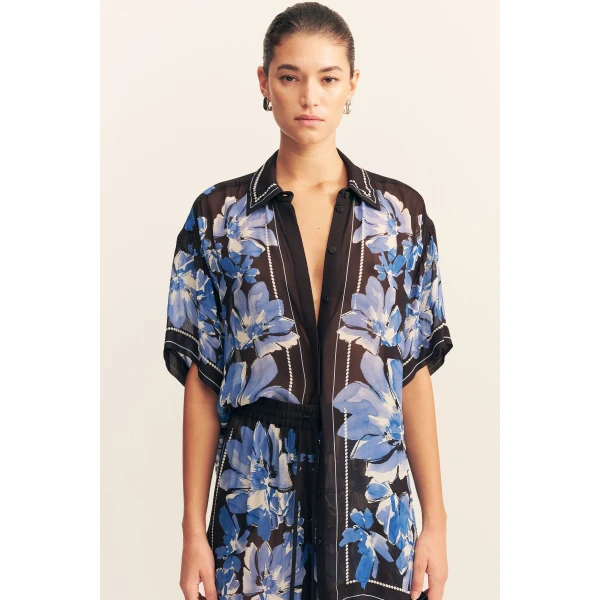 Drawstring pant in the Bluewing Mosaic print in a light weight semi-sheer georgette.