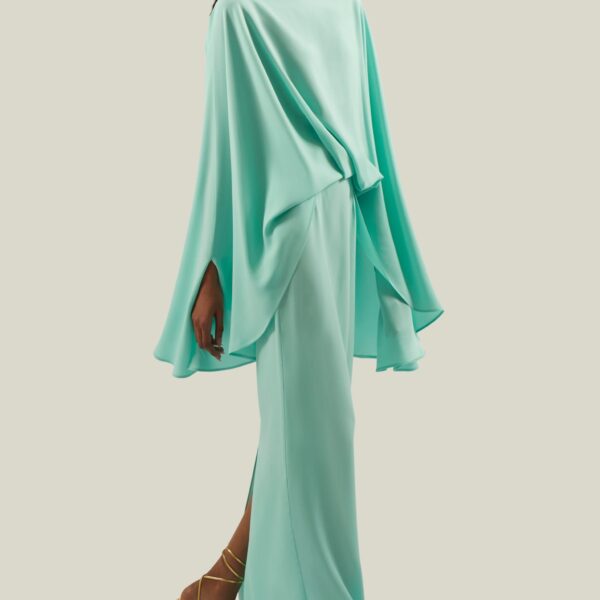 carpet Taller Marmo gown with feather detail – Luxury Shoes 