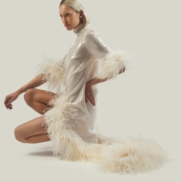 carpet Taller Marmo gown with feather detail – Luxury Shoes 
