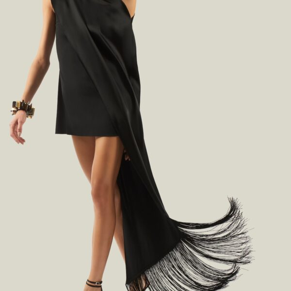 carpet Taller Marmo gown with feather detail – Luxury Shoes 