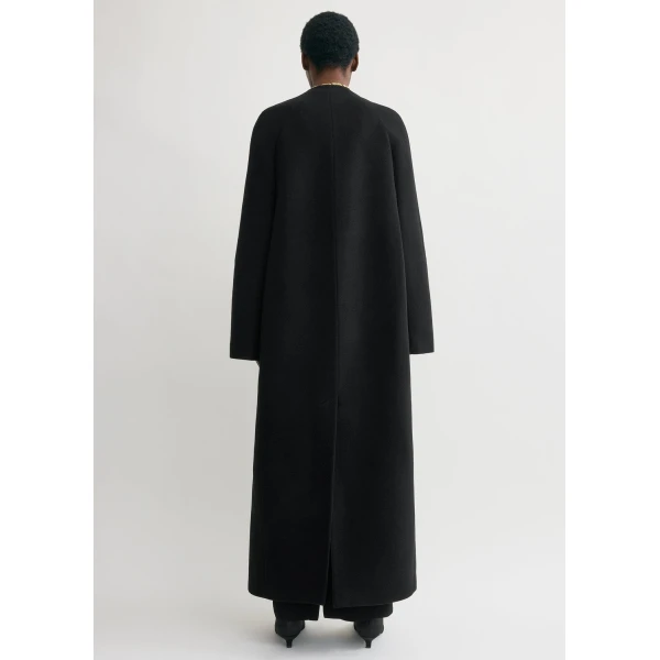 Toteme Coats with minimalist design at Luxury Shoes 