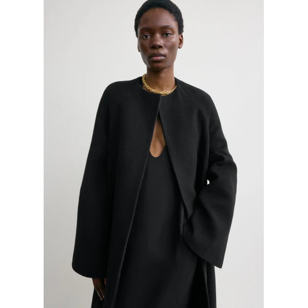 Toteme Coat luxury Clothing from  Luxury Handbags Marketplace