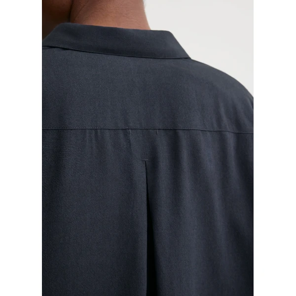 Toteme Top luxury Clothing from  Luxury Handbags Marketplace