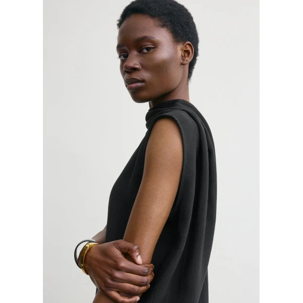 Toteme Top luxury Clothing from  Luxury Handbags Marketplace
