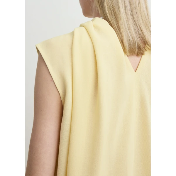 Toteme Top luxury Clothing from  Luxury Handbags Marketplace