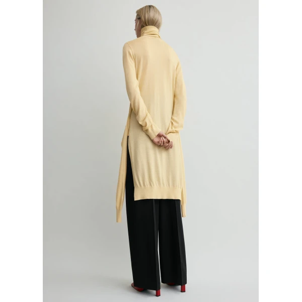 Toteme Knitwear with minimalist design at Luxury Shoes 