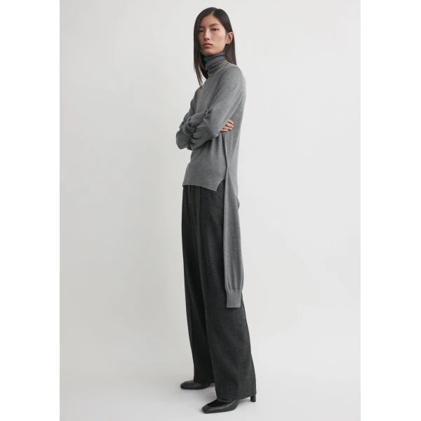 Toteme sweater luxury Clothing from  Luxury Handbags Marketplace