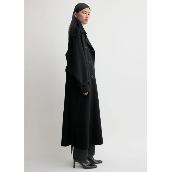 Toteme Coats with minimalist design at Luxury Shoes 