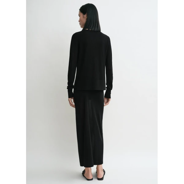 Toteme Knitwear with minimalist design at Luxury Shoes 