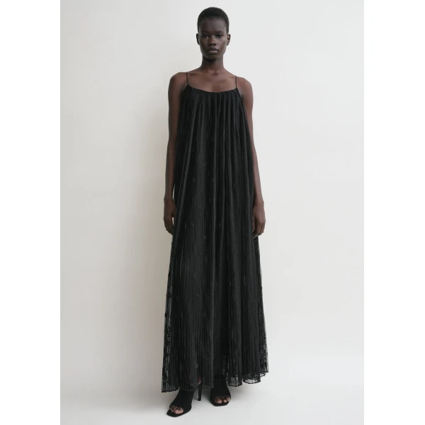 Toteme Dresses with minimalist design at Luxury Shoes 