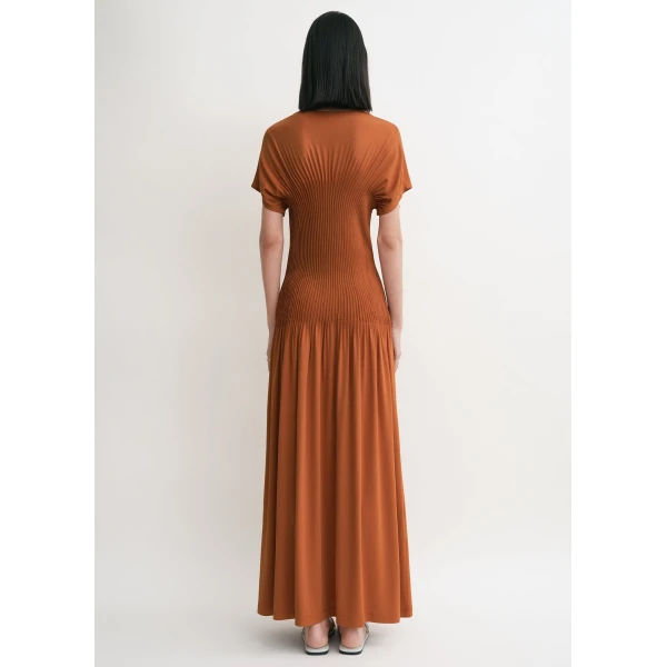 Toteme Dresses with minimalist design at Luxury Shoes 