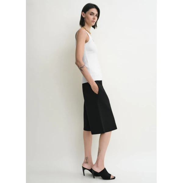Toteme Short luxury Clothing from  Luxury Handbags Marketplace