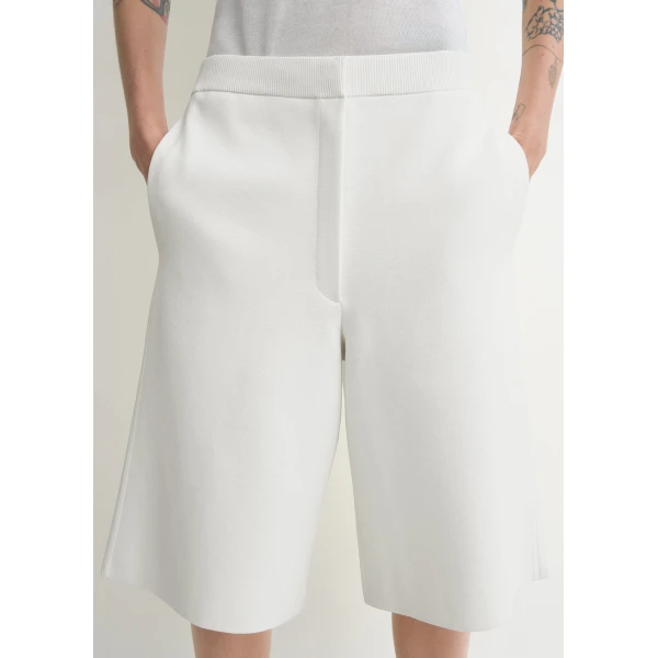 Toteme Short luxury Clothing from  Luxury Handbags Marketplace