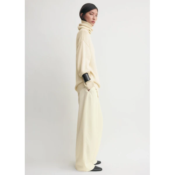 Toteme sweater luxury Clothing from  Luxury Handbags Marketplace