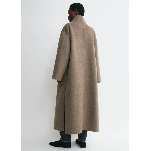 Toteme Coats with minimalist design at Luxury Shoes 