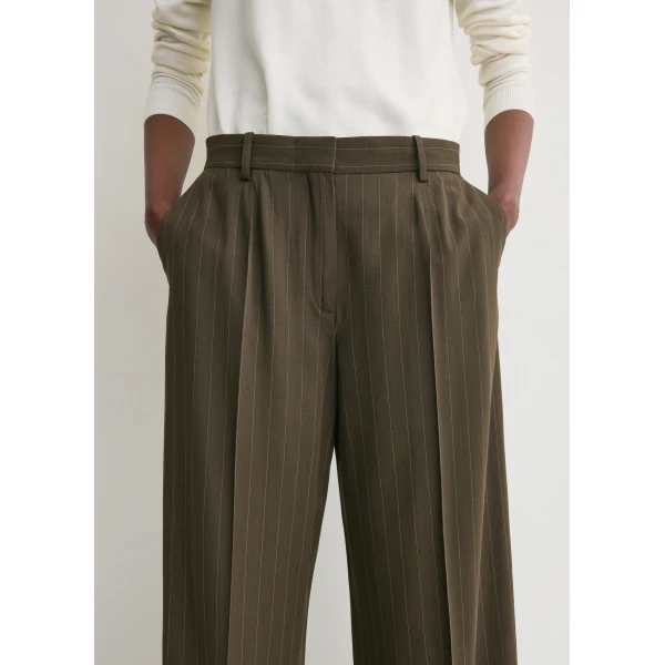 Toteme Pant luxury Clothing from  Luxury Handbags Marketplace